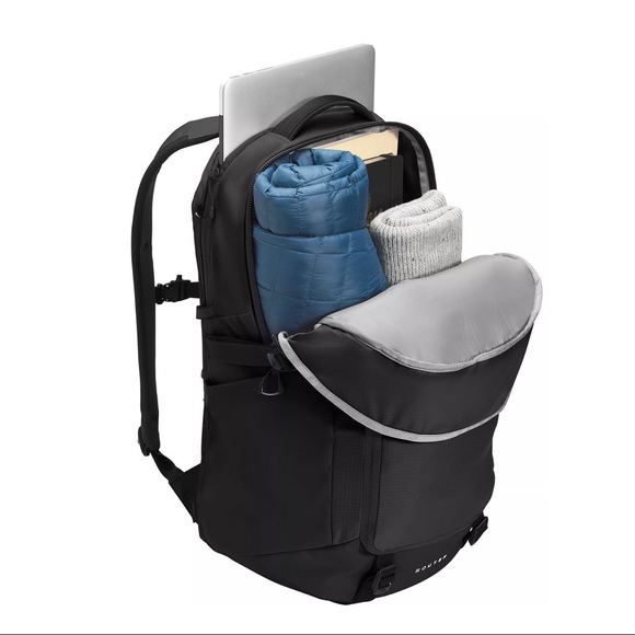 The North Face - Black Router 35L Backpack - Picture 3 of 6